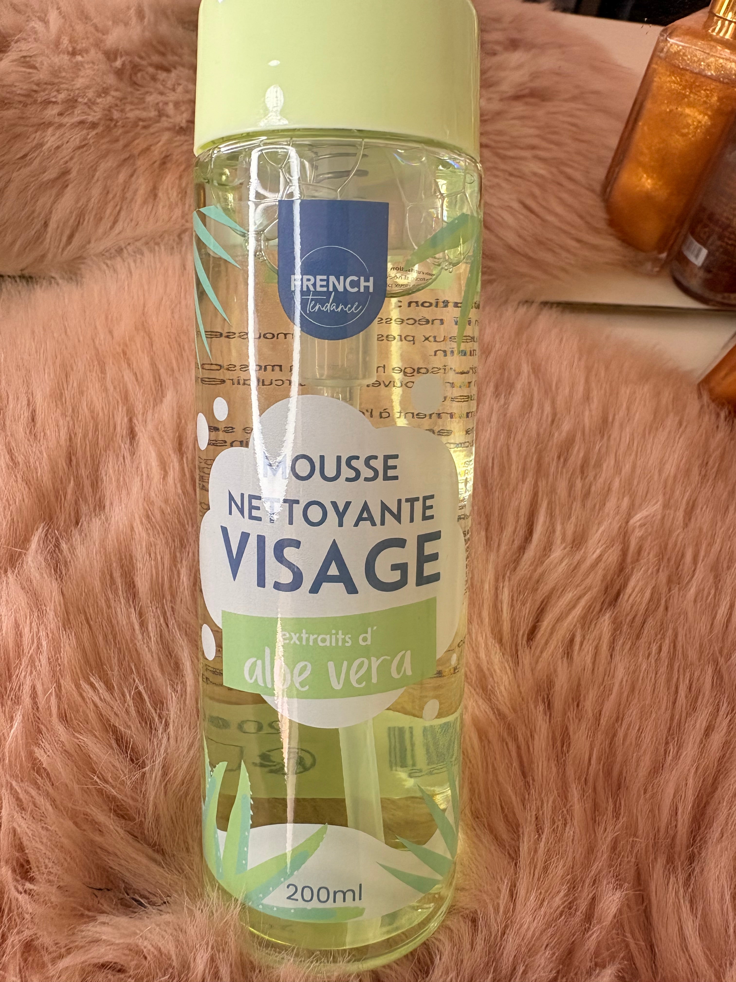 Mousse Nettoyante Visage 🌸✨